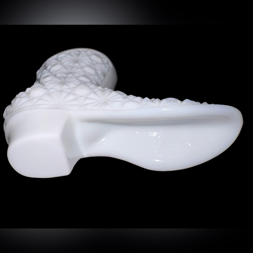 Vintage Fenton Milk Glass Victorian Boot (Vase) - Picture 5 of 11
